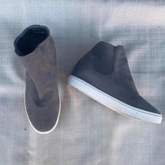 Womens Heeled Booties - Sz. 8 - Picture 1 of 4
